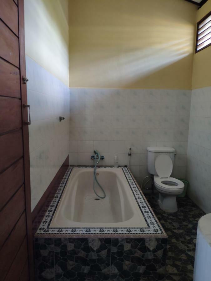 Rijasa Homestay Karangasem Exteriör bild