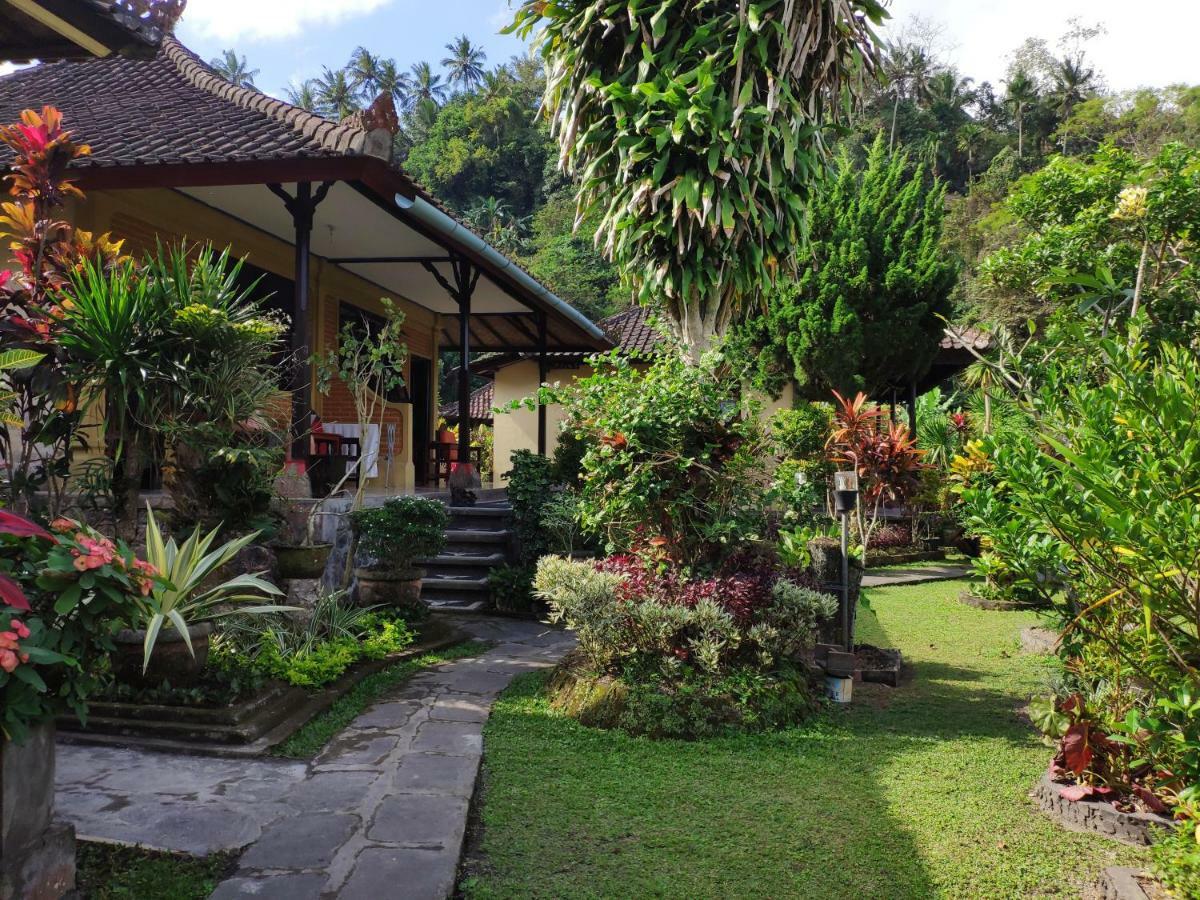 Rijasa Homestay Karangasem Exteriör bild